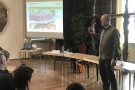 Thomas Kölbl hält Vortrag