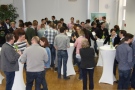 Intensive Gespräche zwischen Studierenden und Arbeitgebervertretern